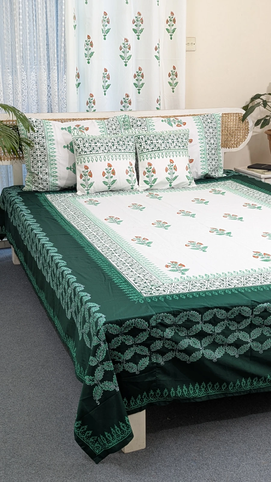 Handblock Printed Cotton Bedsheet with Matching Curtain (37)