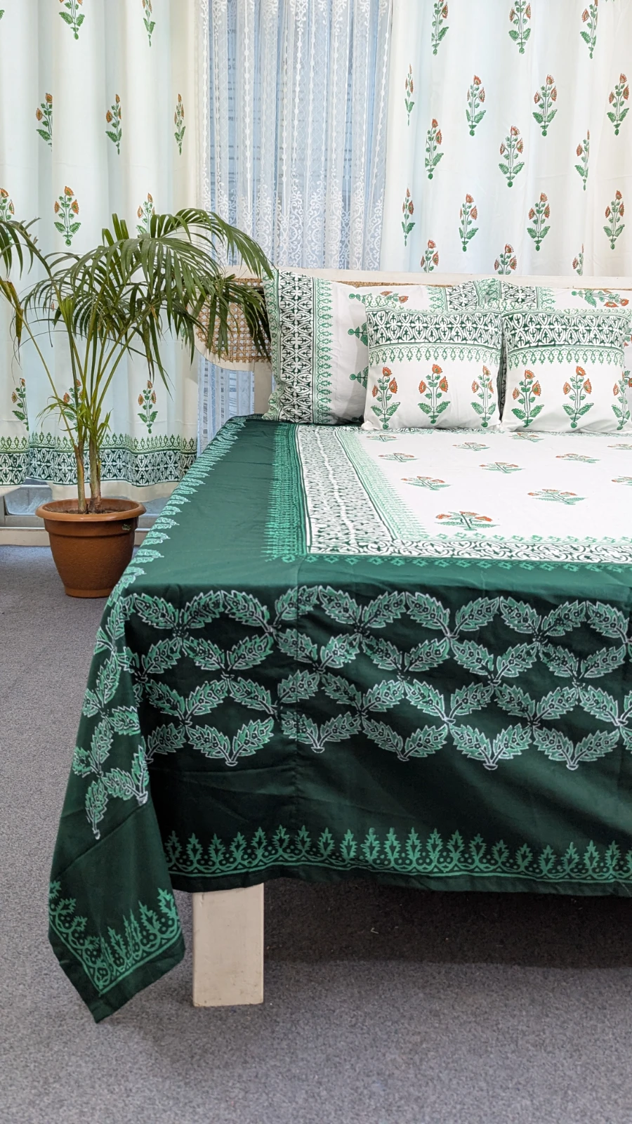 Handblock Printed Cotton Bedsheet with Matching Curtain (43)