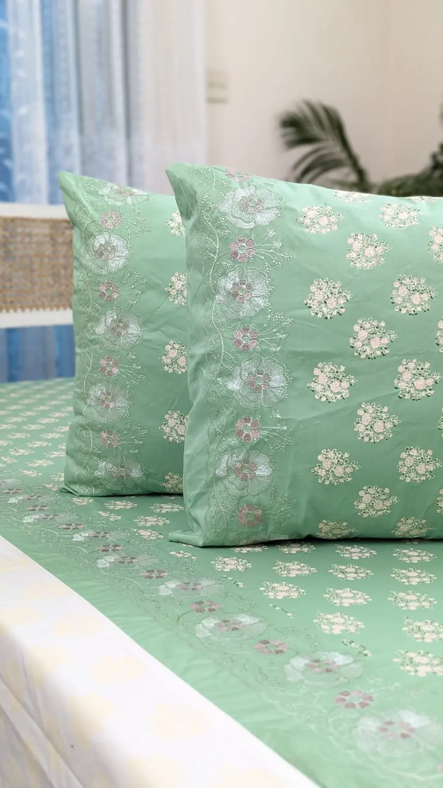 Premium Gorgeous Embriodery Handblock bedcover (2)