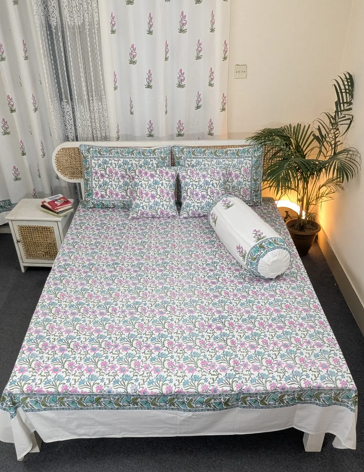 Handblock Print King Size Bedsheet (133)
