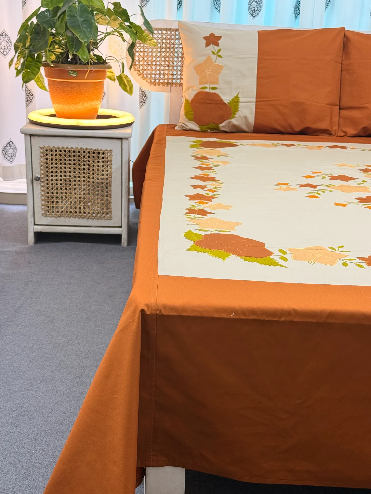 APL0101 hand applique bedsheet with two pillow cover (3)
