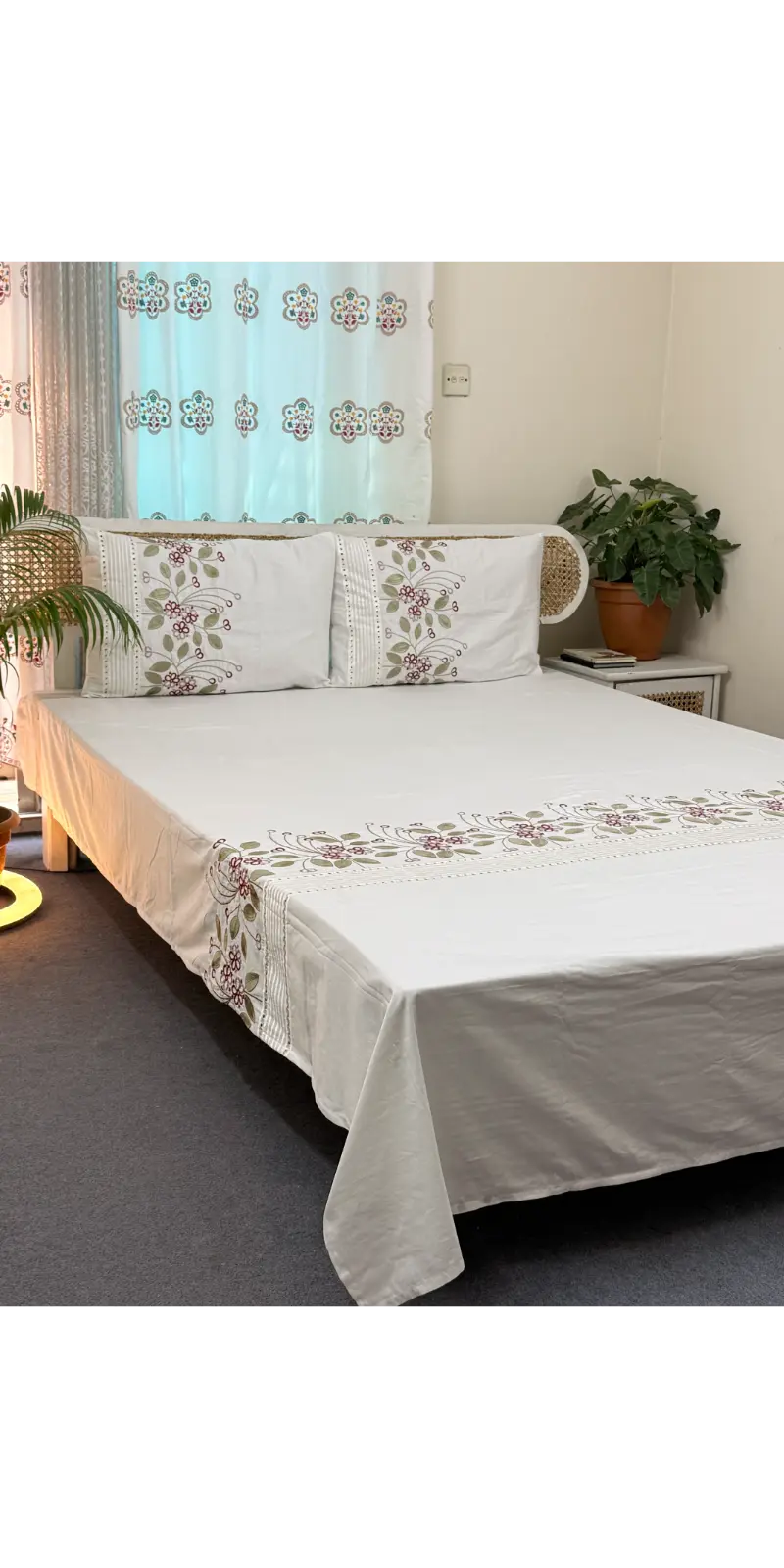 HEB0009 Embroidery bedsheet with 2 pillow cover (2)
