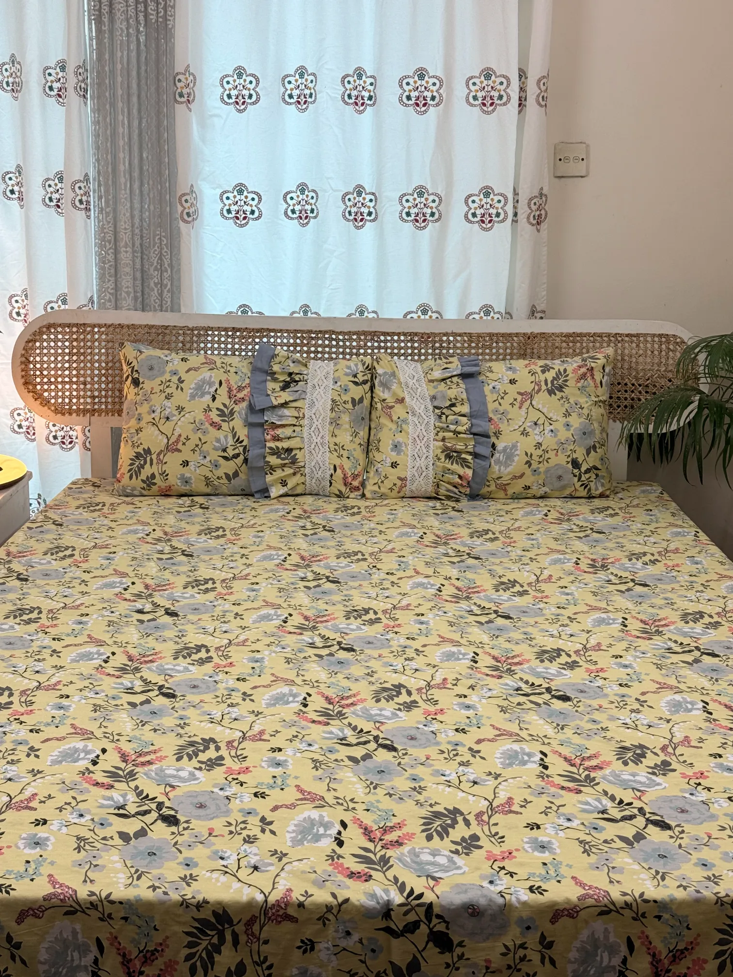 digital print kuchi bedsheet with two pillow cover (3)
